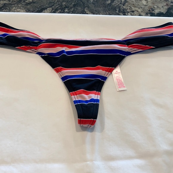 Other - 🌻 3 for $12🌻 Sz M Pink VS thong underwear